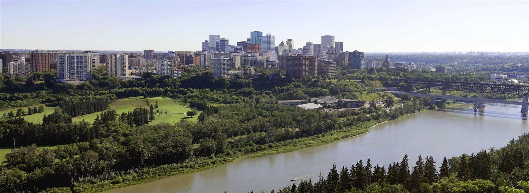 University Of Alberta - Hotel Edmonton Dış mekan fotoğraf